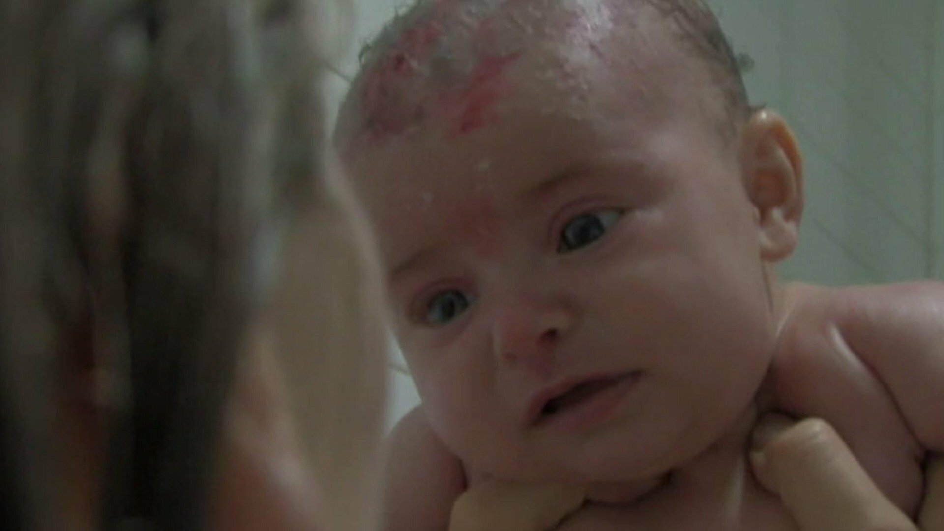 Eu Não Sabia que Estava Grávida : Bebê na Banheira