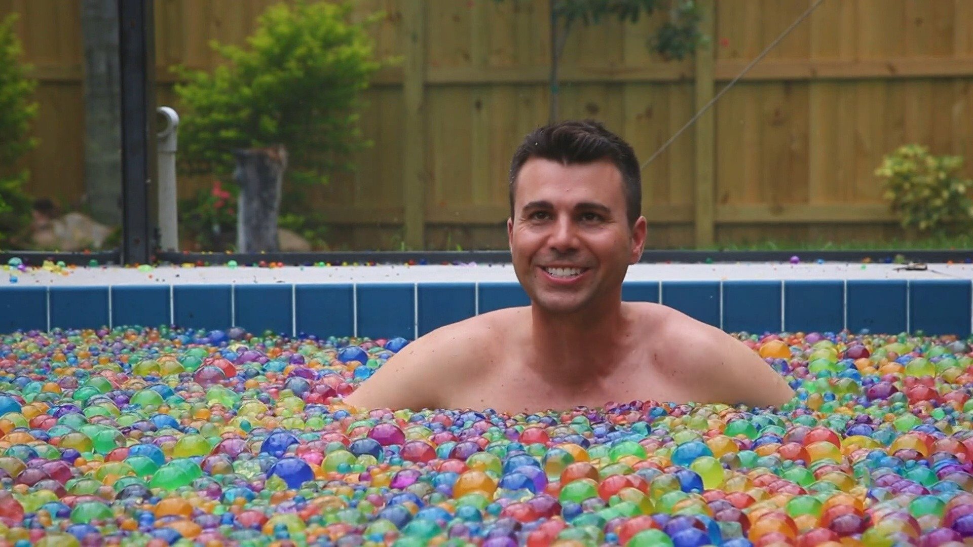 Isto É Ciência - Com Mark Rober : Piscinas Estranhas