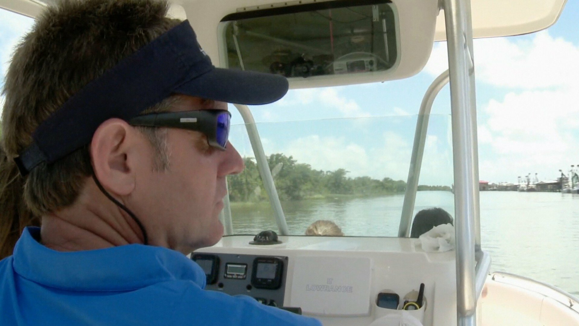 Vende-se Pântano : T1 EP8 - Praia ou Rio?