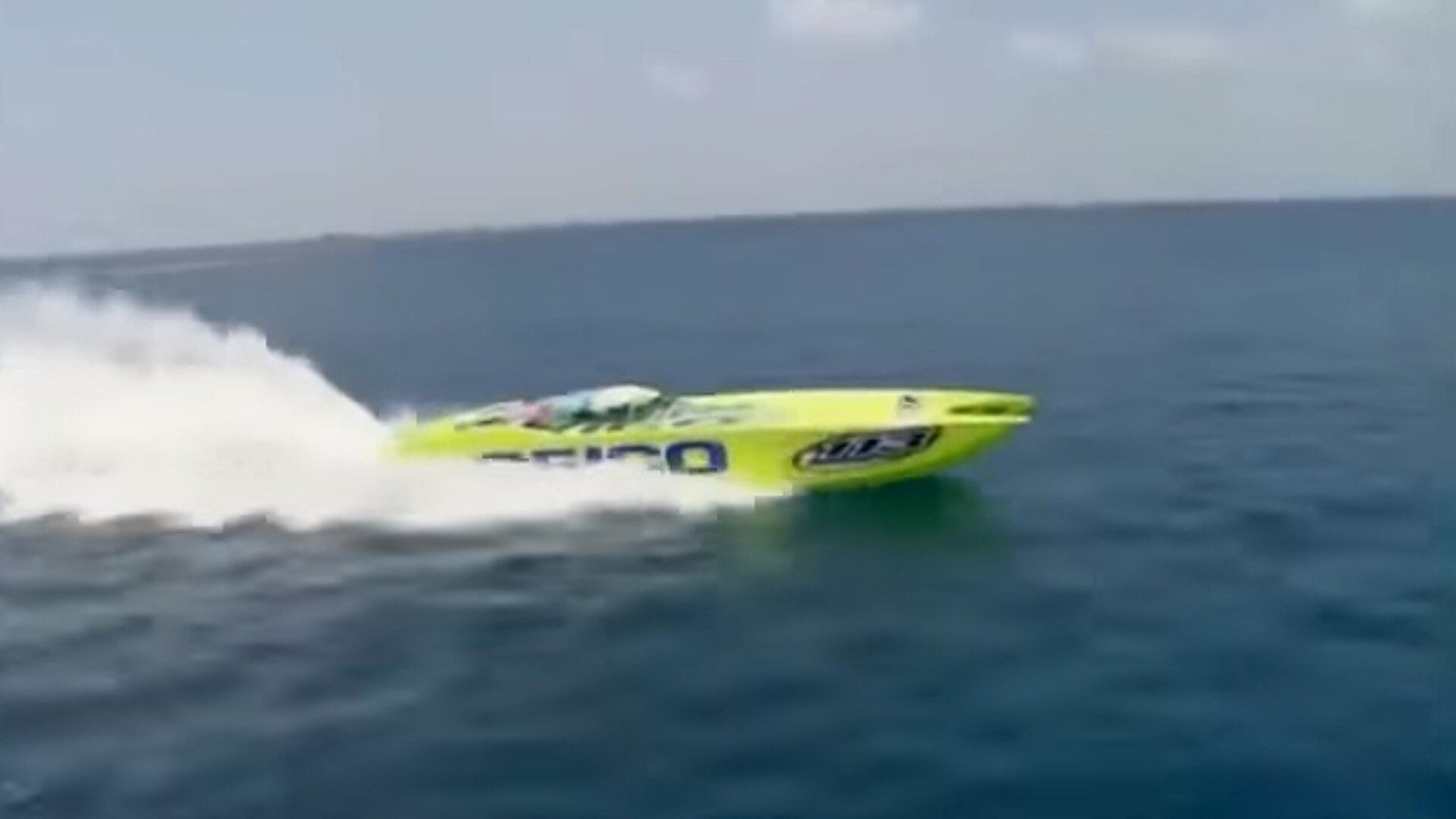 Megaconstruções : Barcos de Corrida