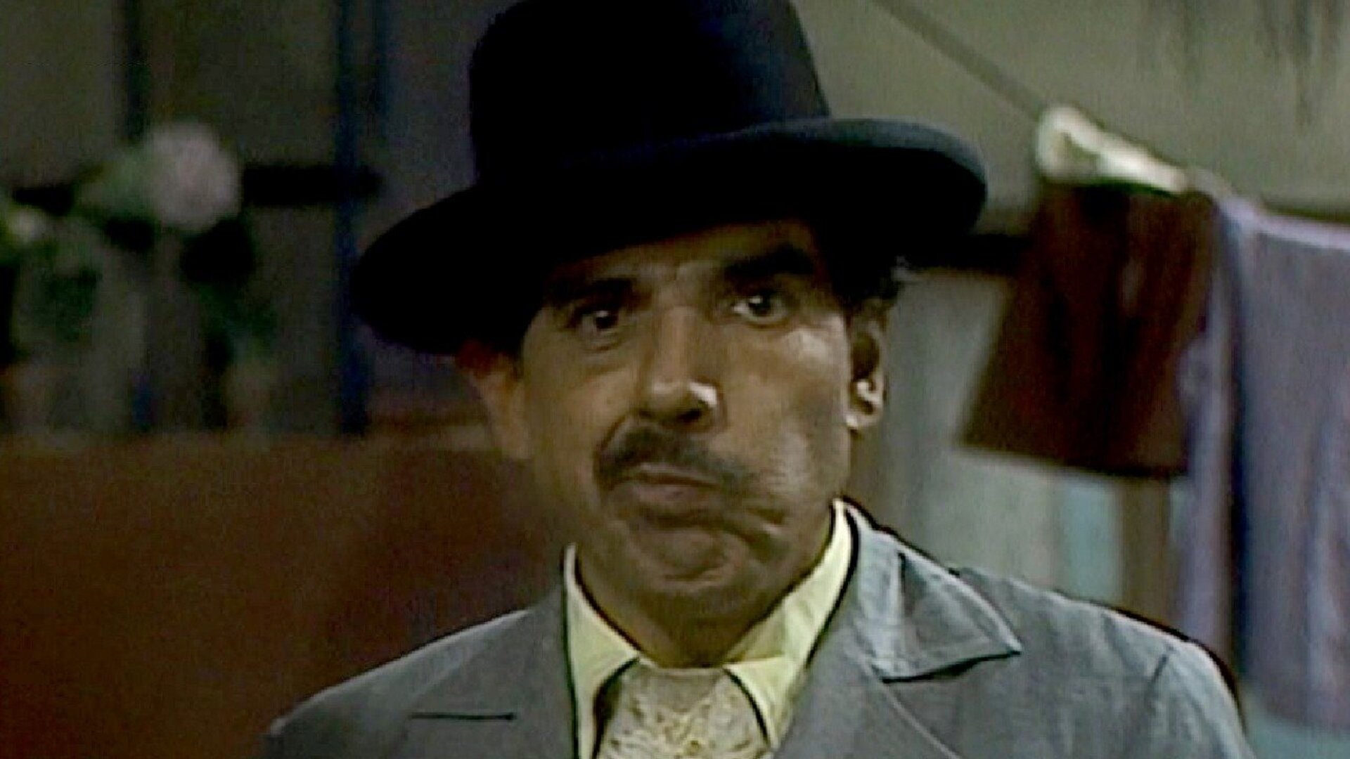 Chaves : O Estilingue