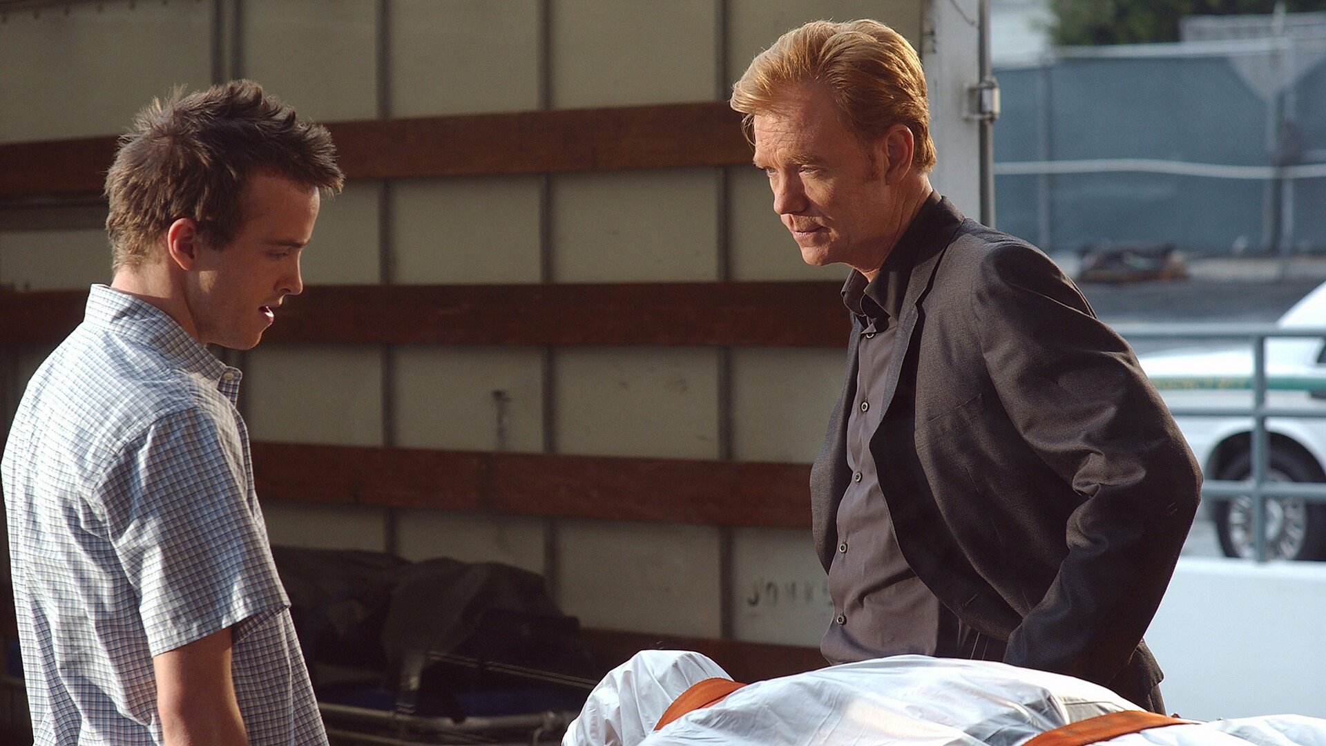 CSI: Miami : A Cova de um Homem Jovem