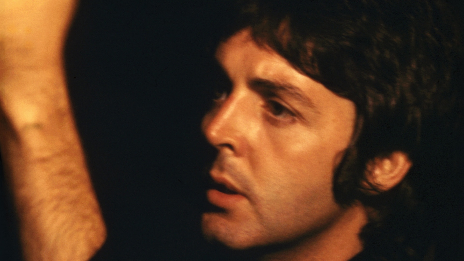 Paul McCartney and Wings: One Hand Clapping