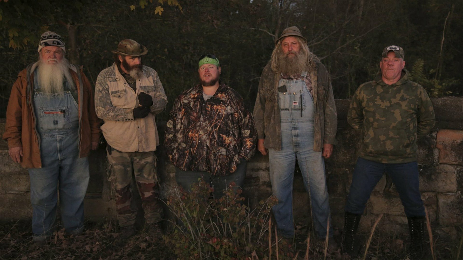 Monstros da Montanha : Floresta Sombria Revelada