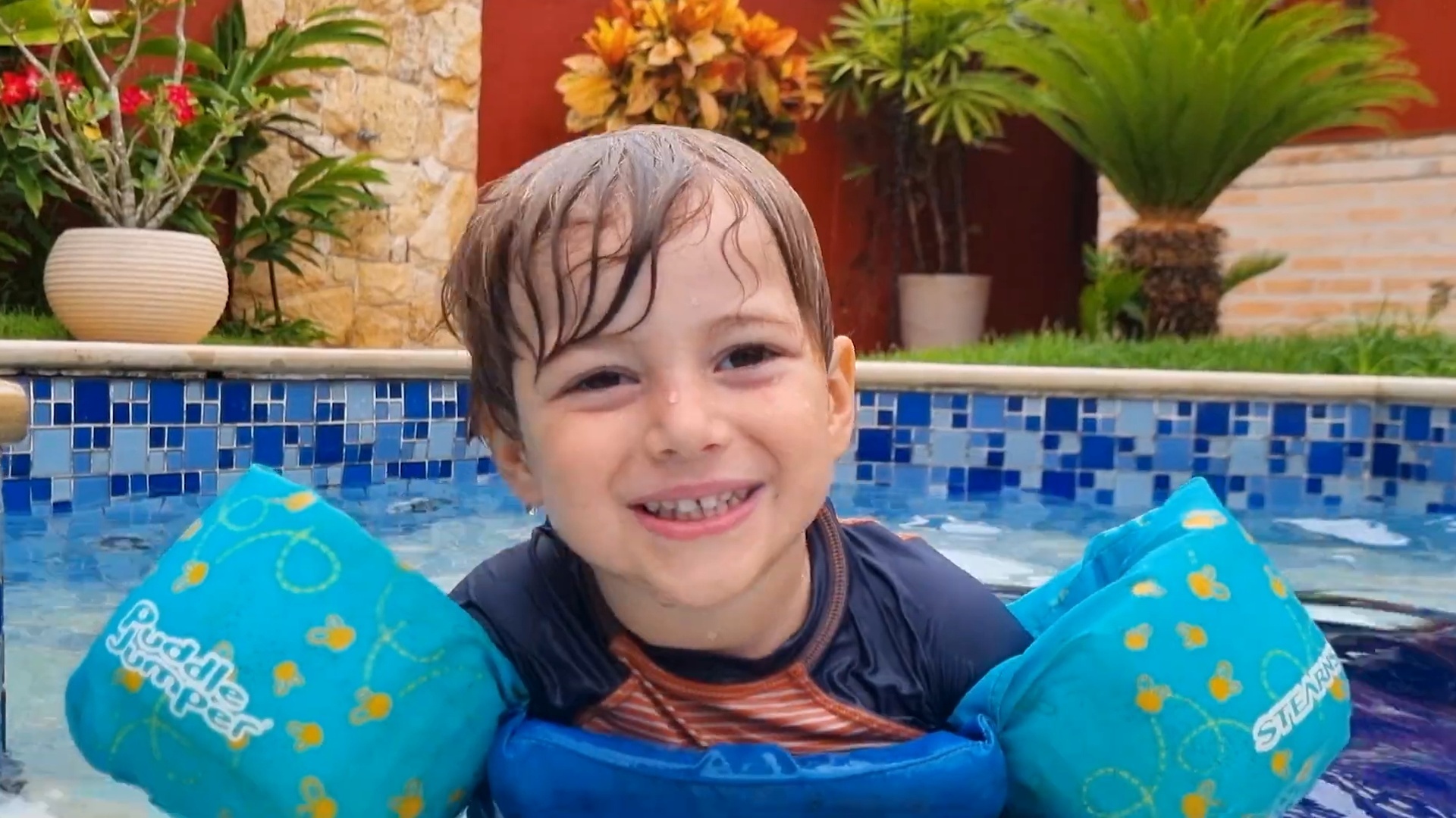 Brincando com Caetano e Vicente : Dia de Praia