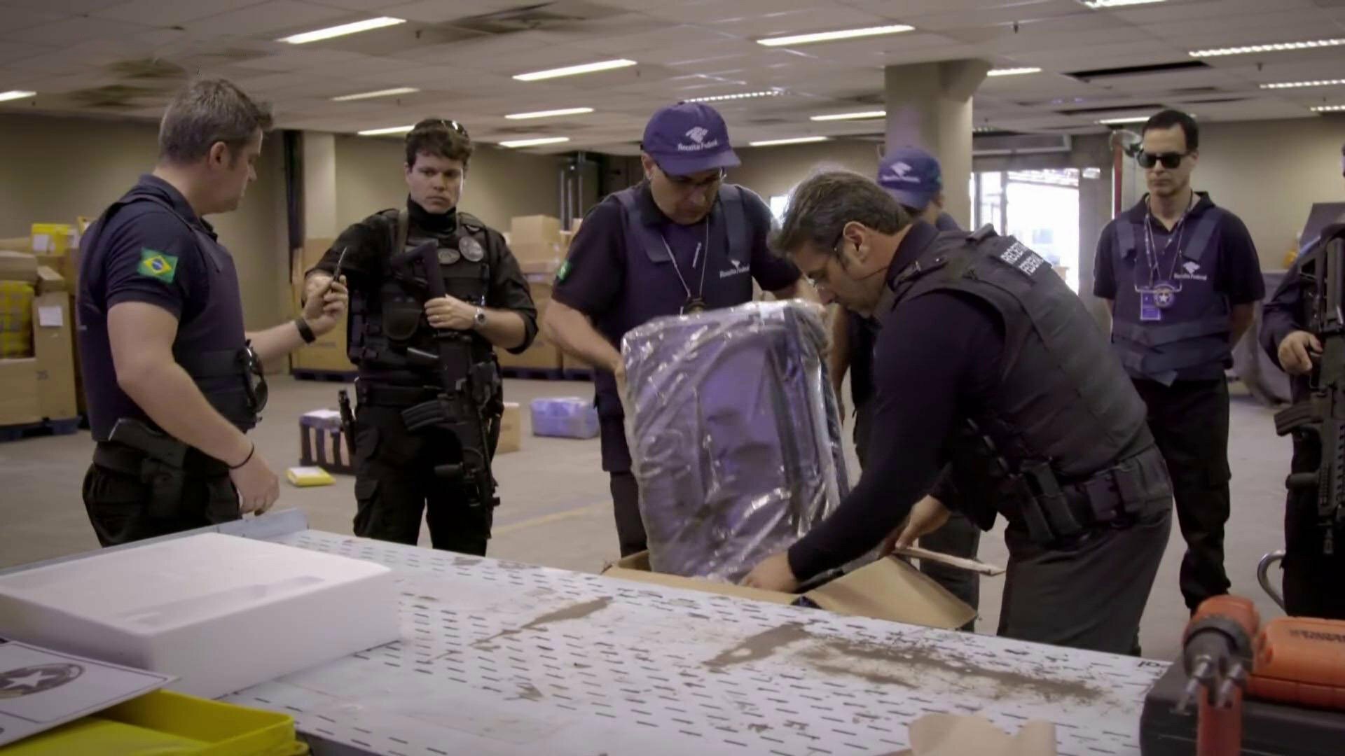 Aeroporto - Área Restrita : Você Está me Acusando?