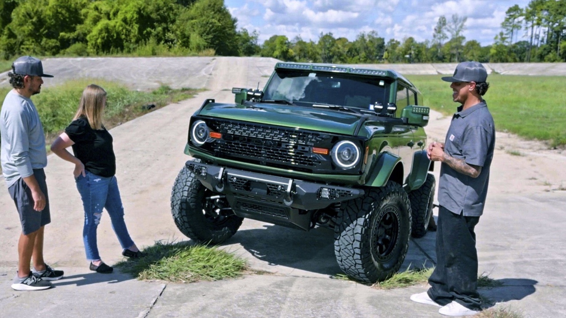 Texas Metal : Bronco Sasquatch Personalizado