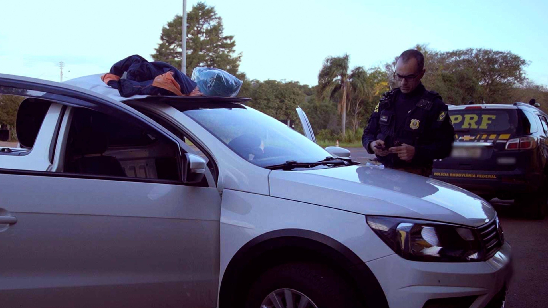 Operação Fronteira - Brasil : Cheiro de Gasolina