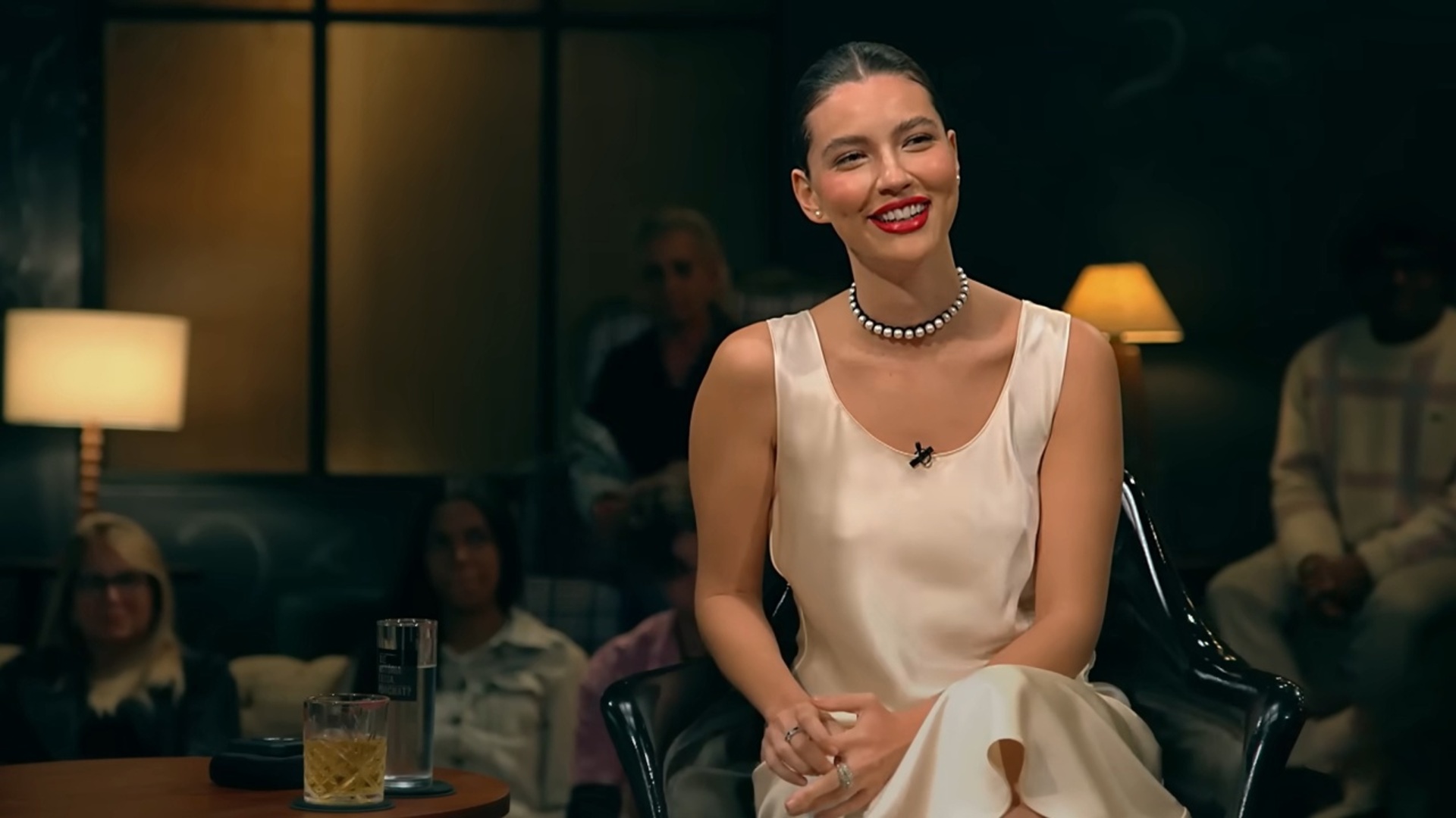 Que História É Essa, Porchat? : Alanis Guillen, Luis Salem e Bianca Rinaldi