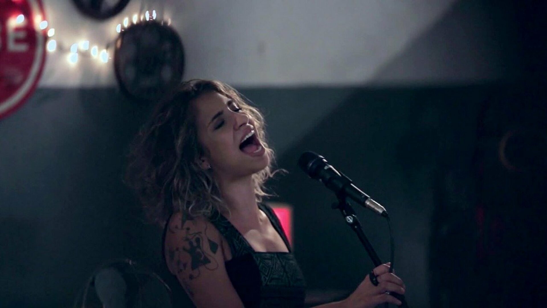 Experimente : Júlia Vargas
