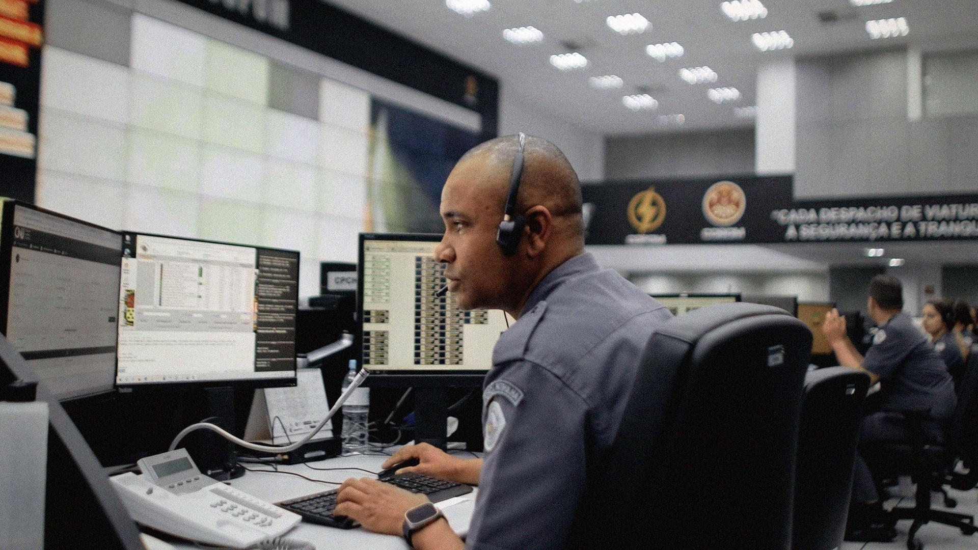 Olhos da Lei : Golpe, Roubo e Transtorno