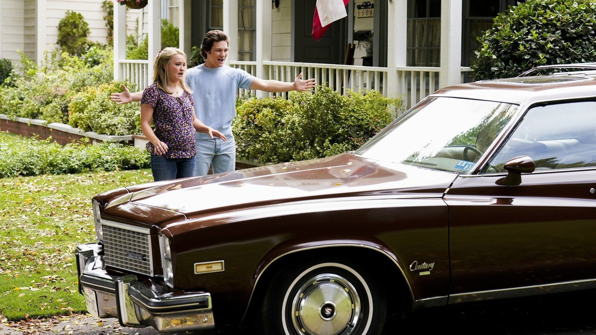 Young Sheldon : An Ugly Car, an Affair and Some Kickass Football