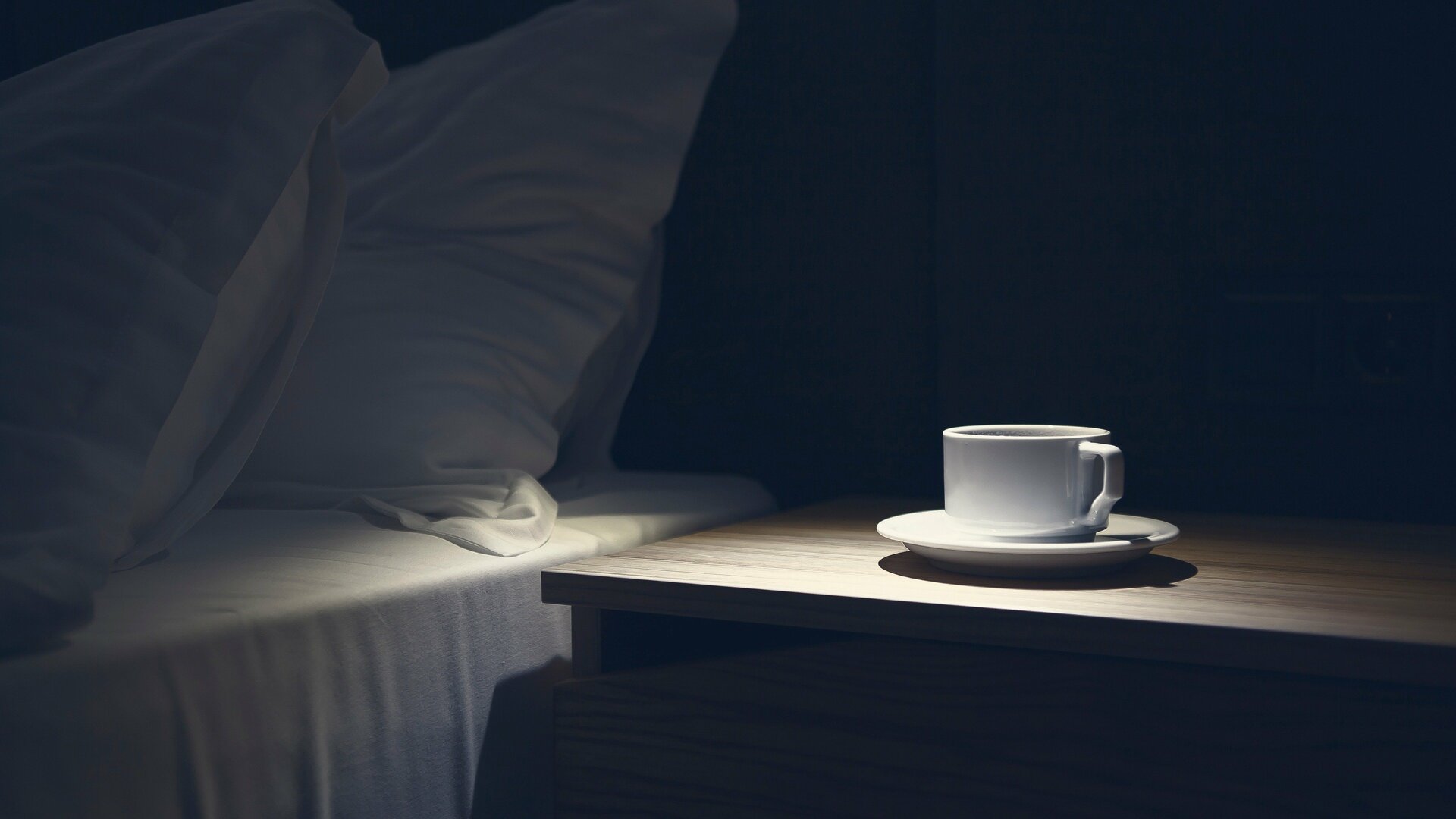 Sleepless Night Talk With AI
