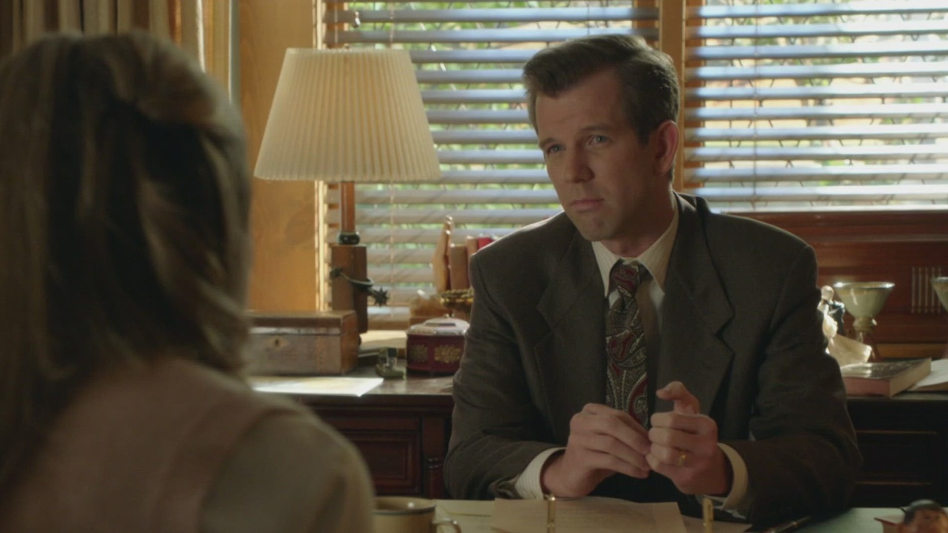 Young Sheldon : Potato Salad, a Broomstick, and Dad's Whiskey