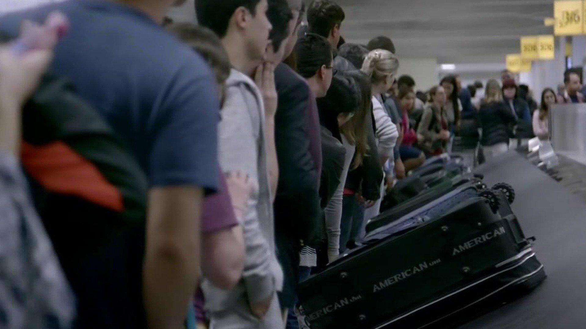 Aeroporto - Área Restrita : O Perigo Mora Dentro