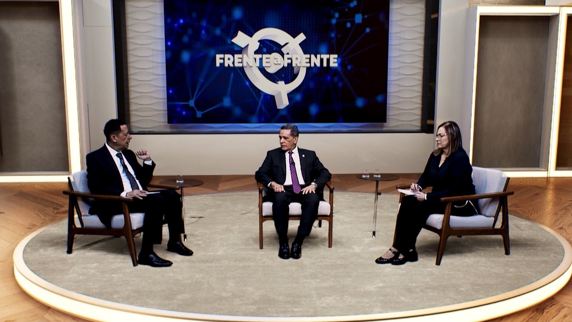 Frente a Frente : Brasília