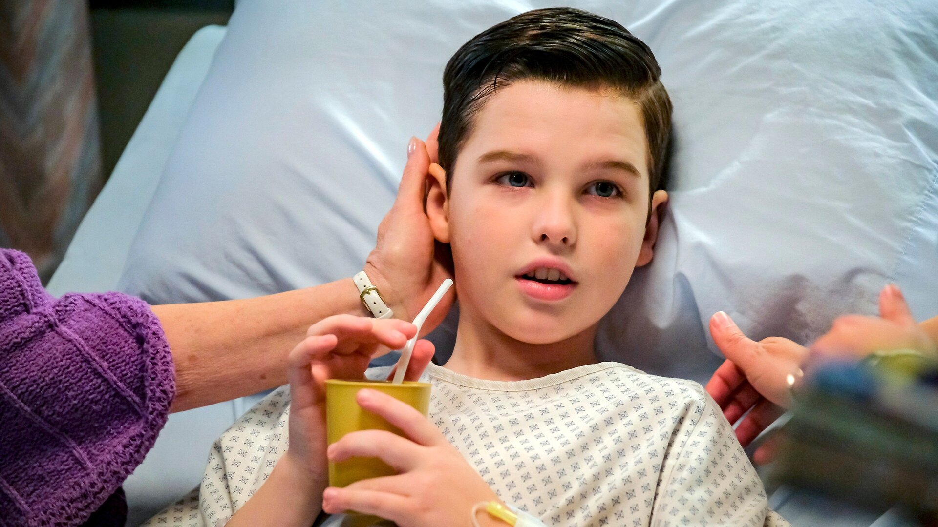 Young Sheldon : A Tummy Ache and a Whale of a Metaphor