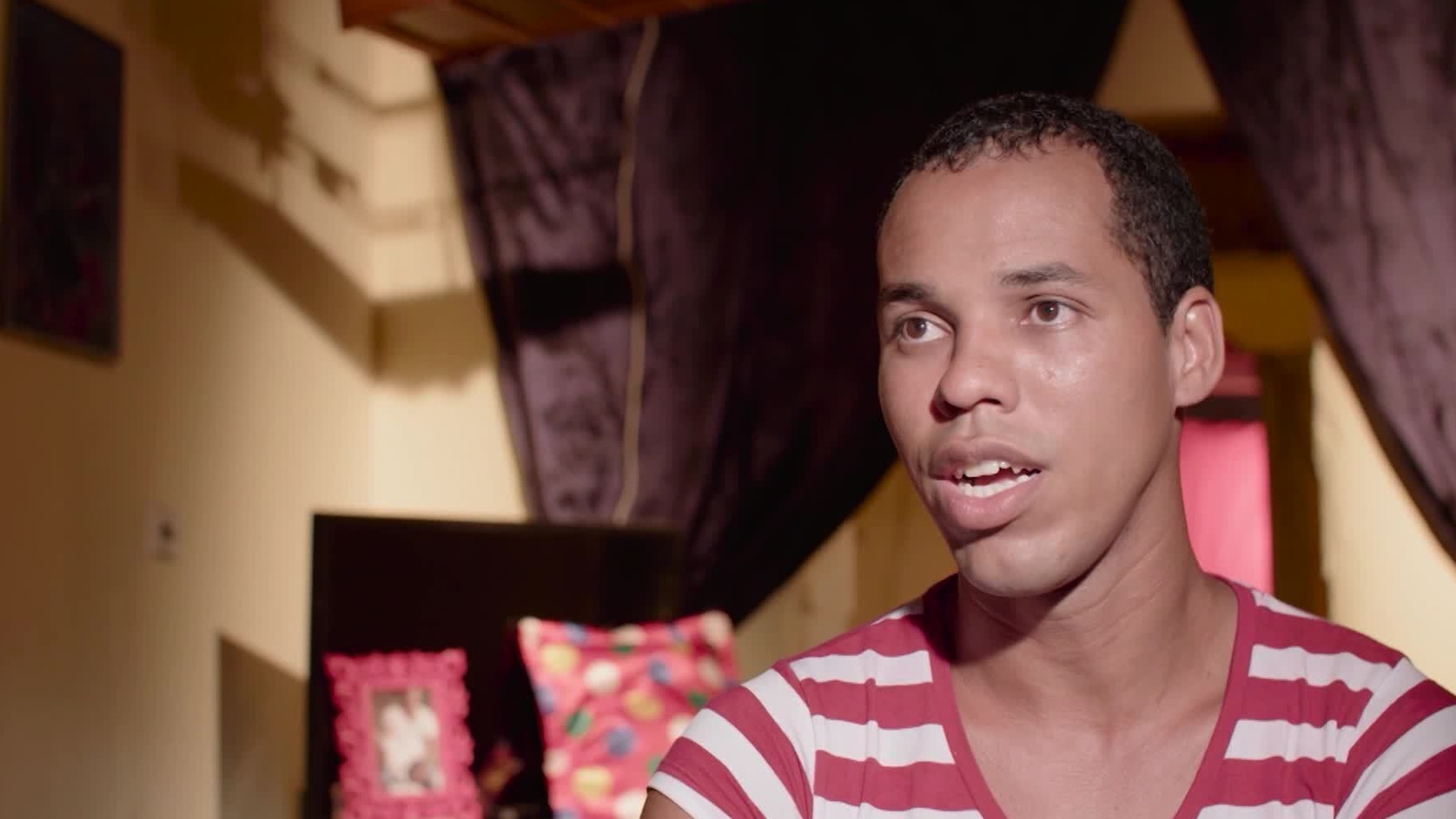 Bicos : Ednílio da Silva