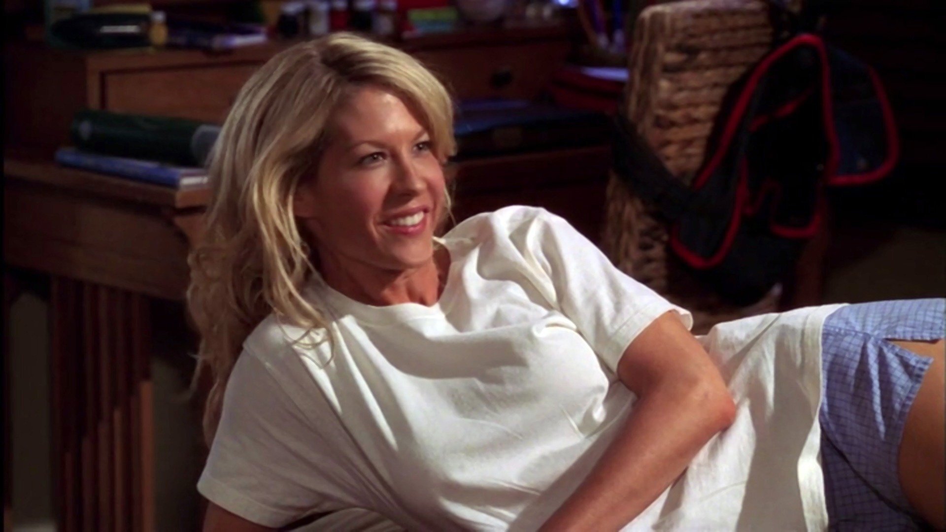 Two and a Half Men : That Was Saliva, Alan