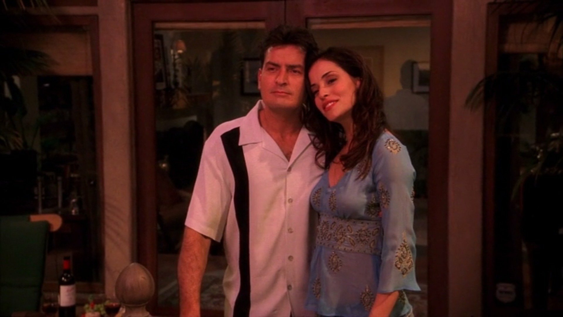Two and a Half Men : Love Isn't Blind, It's Retarded