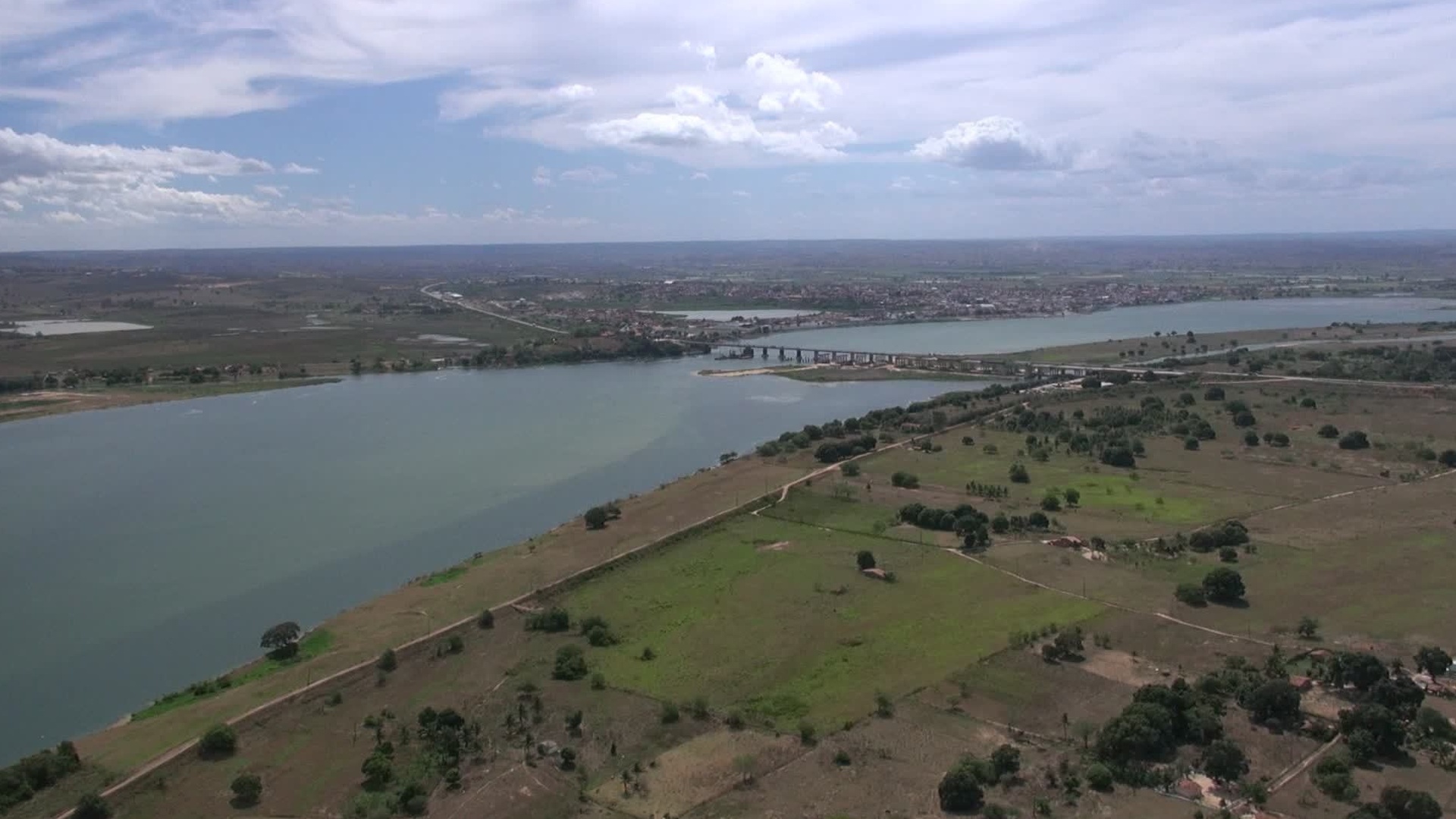Brasil Visto de Cima : Foz e Canyons Rio São Francisco