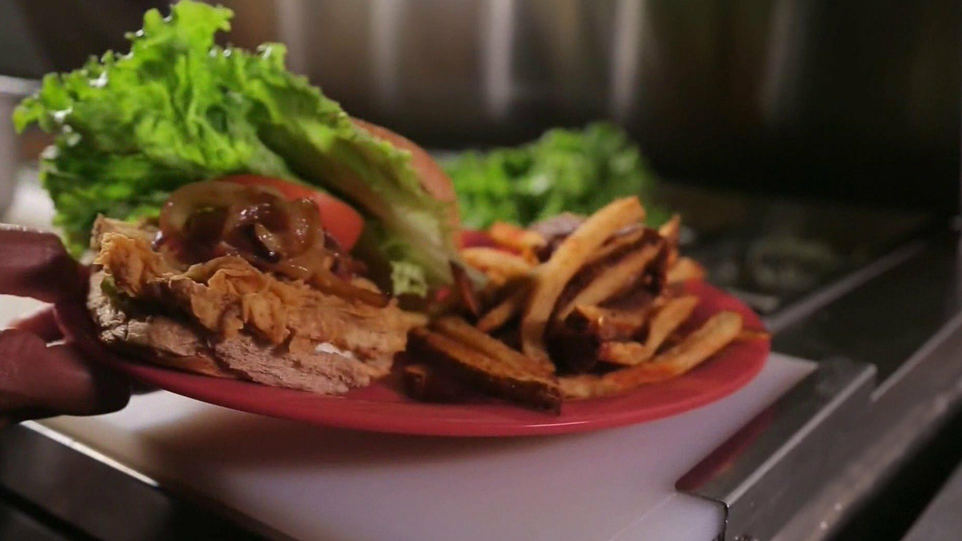 Lanchonetes Clássicas com Guy Fieri : Carnívoros e Vegetarianos Podem Comer Bem