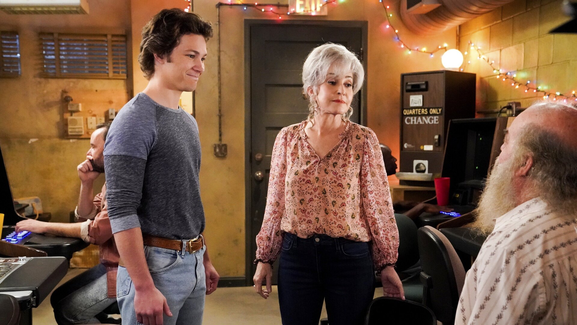 Young Sheldon : A Clogged Pore, a Little Spanish and the Future