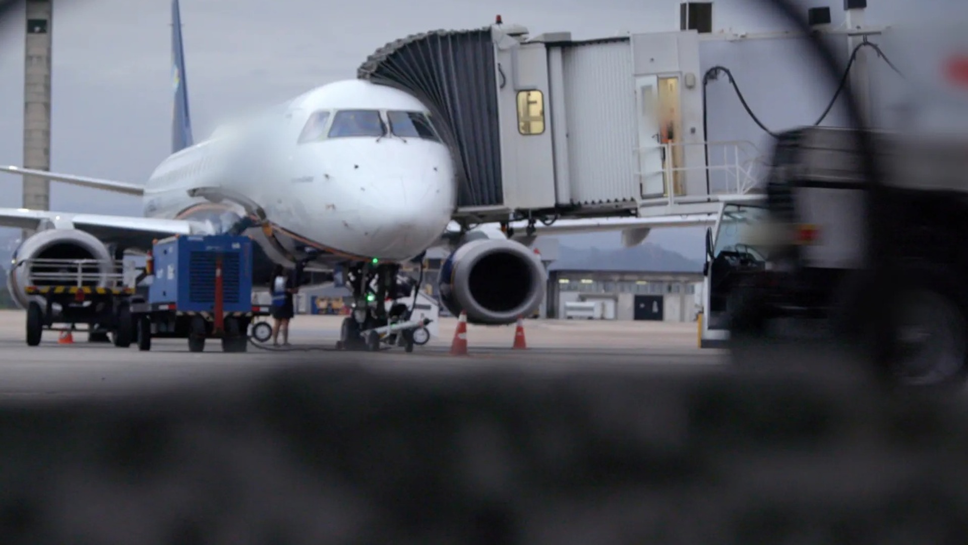 Aeroporto - Área Restrita : Revezes