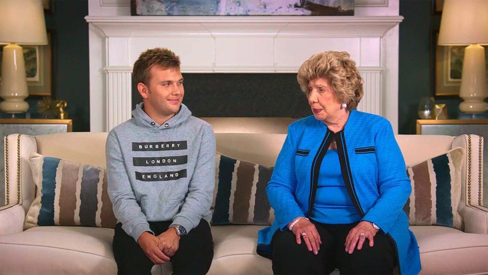 Chrisley Knows Best : Assistência e Cruzadas